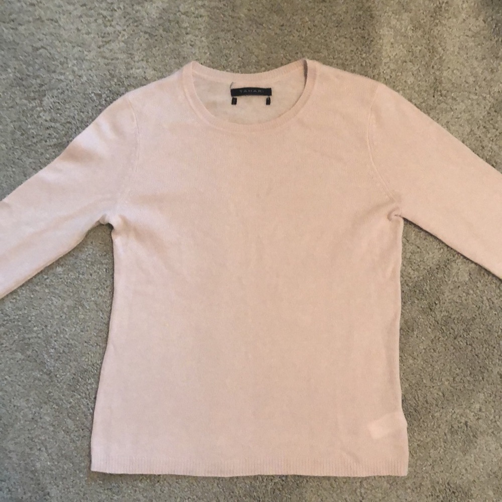 100% cashmere Tahari sweater